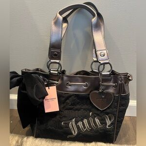 Juicy Couture Daydreamer Vintage Dreams Tote Liquorice/Gunmetal